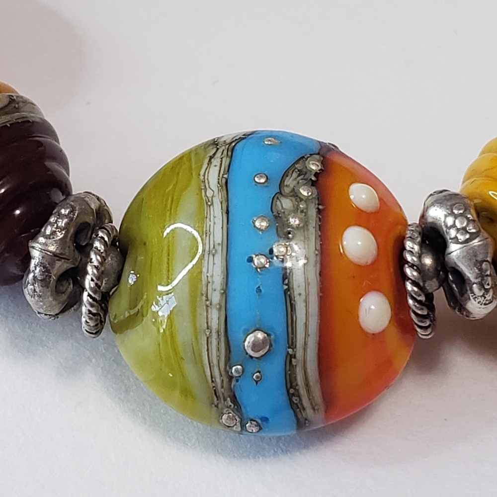 Baker's Design Ceramic silvered drops Beaded Bracelet With Toggle Clasp - Picture 9 of 11